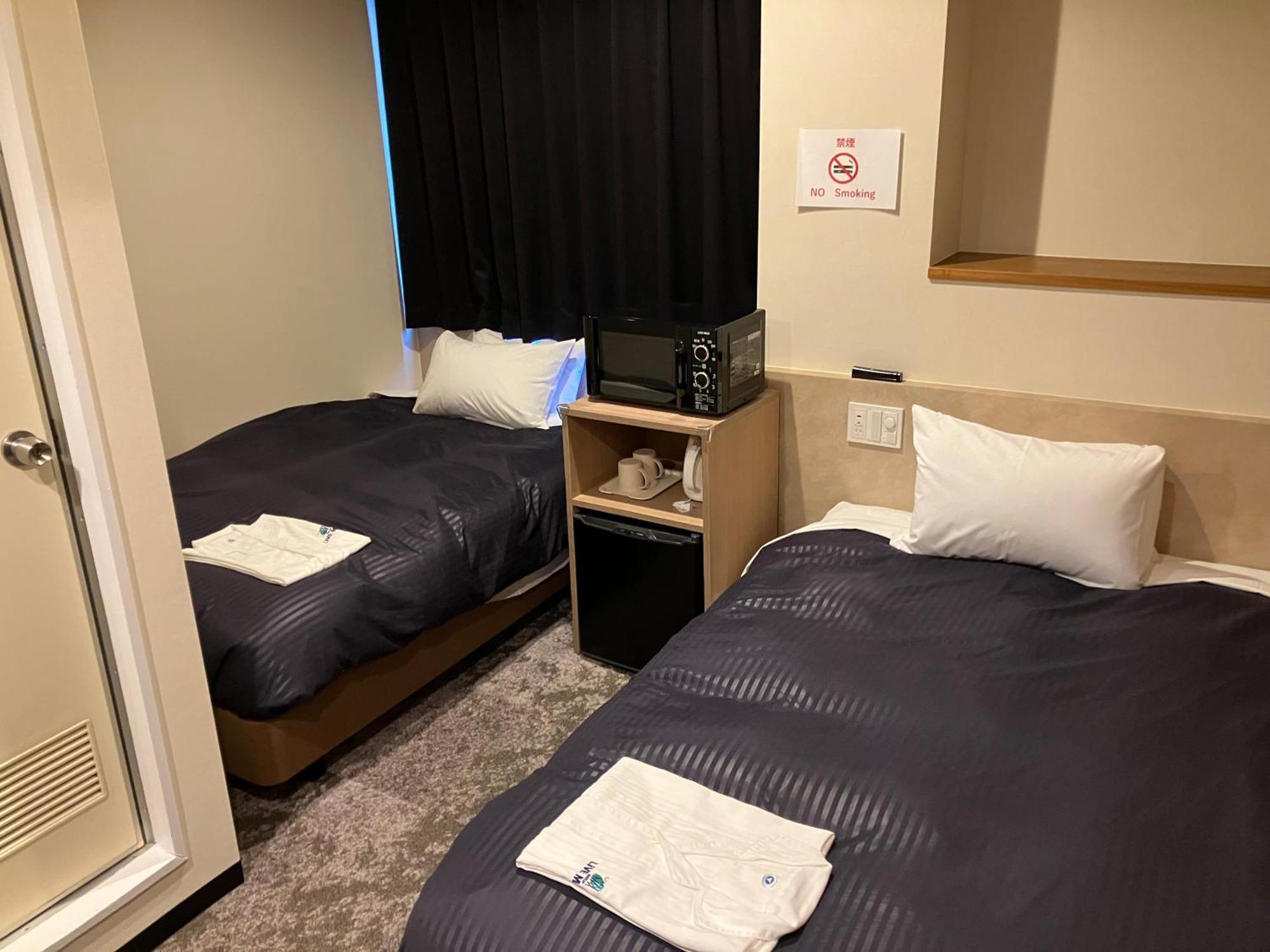 Hotel Livemax Mihara Ekimae Ngoại thất bức ảnh